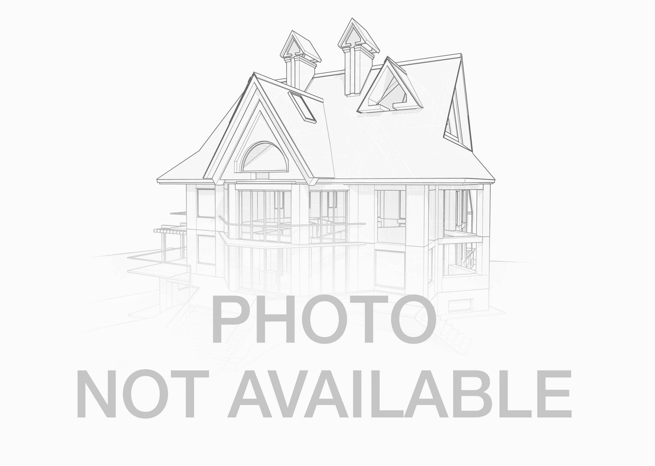 5S742 Meadow Lake Drive 